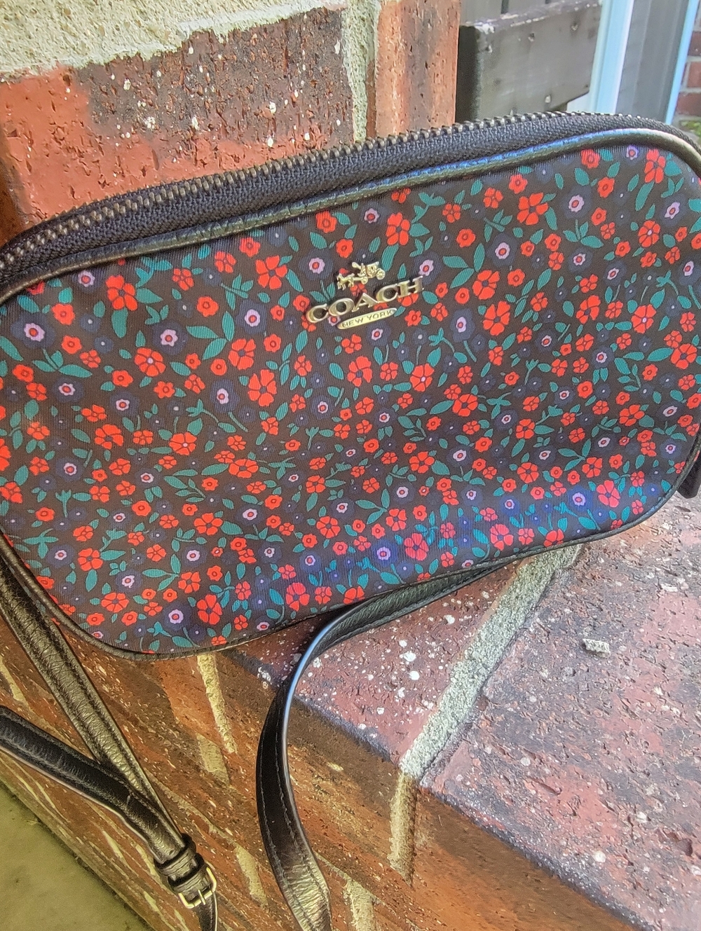 Coach Small Crosdbody Like New